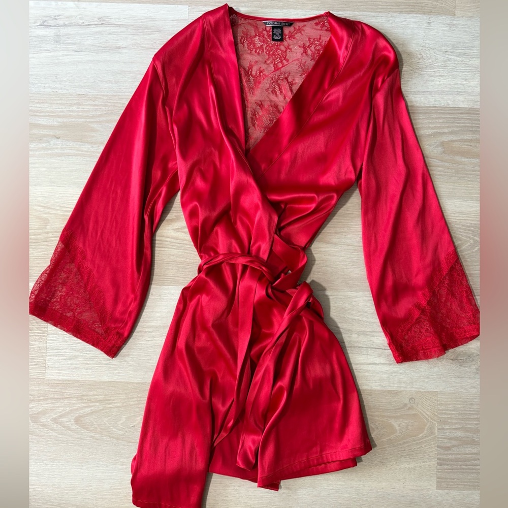 Victoria's Secret Red Satin Lace Robe M/L